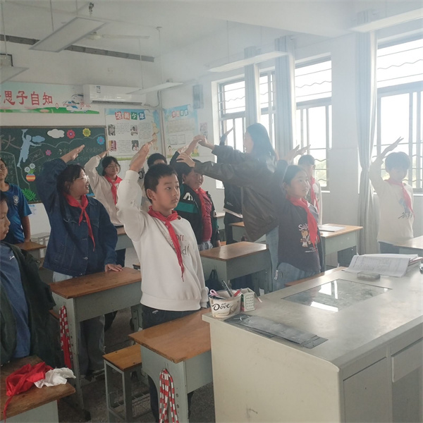 feaa682bc193418aa6b782a510f7fb2e.jpg